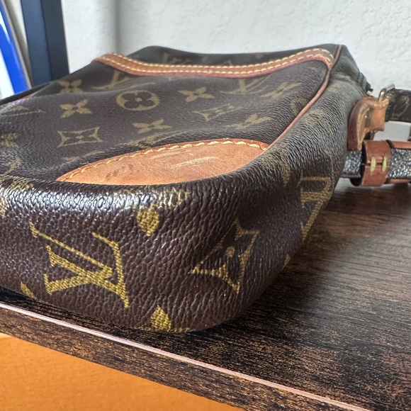 Authentic Louis Vuitton Danube Monogram Brown Messenger Crossbody Bag